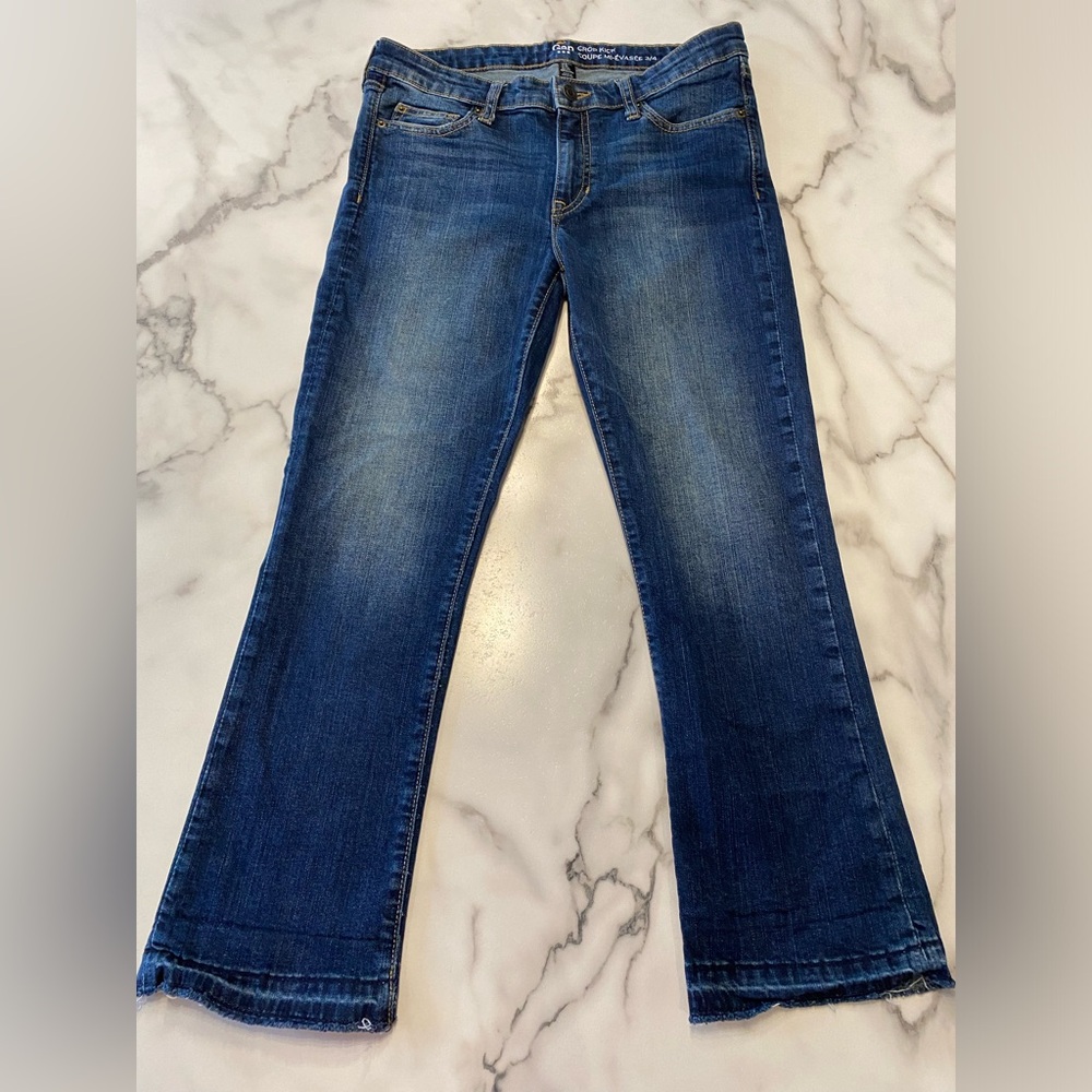 Gap Crop Kick jeans, women’s blue jeans 3/4 length size 4